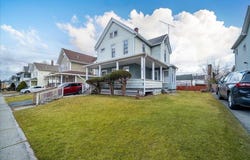 24 Crescent Place, Middletown, NY 10940
