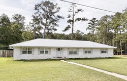 296 Woodland Hills Dr., OZARK, AL 36360