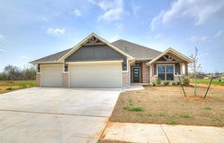7609 Three Woods Lane, Yukon, OK 73099