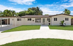 4000 NE 22ND Avenue, Lighthouse Point, FL 33064