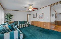 227 Red Oak Drive, Wellford, SC 29385