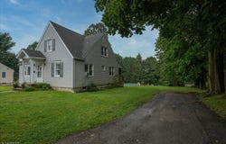7 Ridgewood Rd, Franklin Boro, NJ 07416-1505