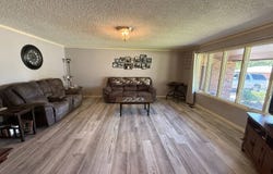 512 N James, Sutton, NE 68979