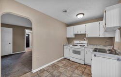 5587 Chagrin Drive, Mentor on the Lake, OH 44060