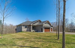 4891 Peyton Dr, Hermantown, MN 55811