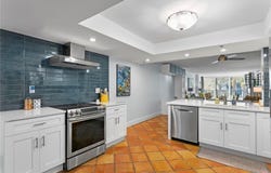 201 W LAUREL STREET, TAMPA, FL 33602