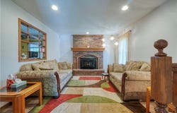 1624 S Lindenwood Drive, Olathe, KS 66062