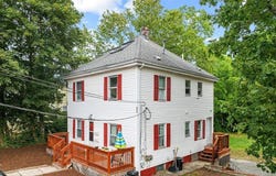 63 Crapo St, Bridgewater, MA 02324