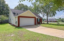 14 Miller St, Cowarts, AL 36321