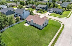 11 Admiral Way, Wentzville, MO 63385