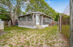 7-9 Crescent pl, Onset, MA 02558