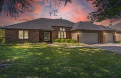 3730 W Birchwood Court, Springfield, MO 65807