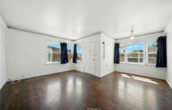 1048 simmons, East Los Angeles, CA 90022