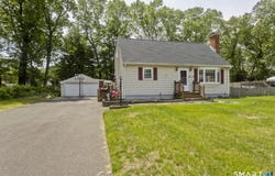 309 S Elm Street, Windsor Locks, CT 06096