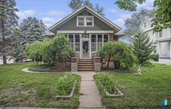 401 Linn St, Yankton, SD 57078