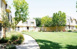 5188 Ashlan Avenue E, Fresno, CA 93727