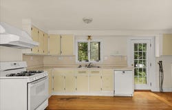 92 Cedar Street, Belfast, ME 04915