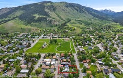 663&665 E KELLY Avenue, Jackson, WY 83001