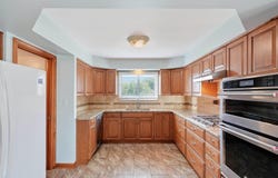14597 Common Road, Warren, MI 48088-3398