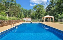 121 Ridgeview Road, Hurt, VA 24563
