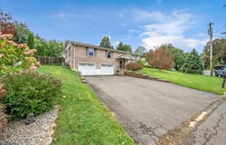 9 Douglas Ln, Washington Twp., NJ 07882-2301