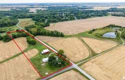 1219 Covered Bridge Road, Chatham, IL 62536
