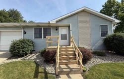 800 E Arthur Street, Warsaw, IN 46580-3071