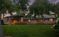 461 Peavey Lane, Wayzata, MN 55391