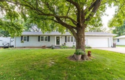 1515 RADER Drive, Lebanon, MO 65536