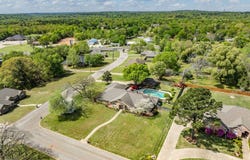 101 Bent Tree Dr, Palestine, TX 75801