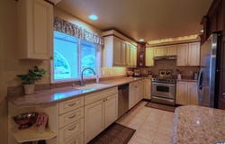 230 E Hawthorne Pl, Port Angeles, WA 98362