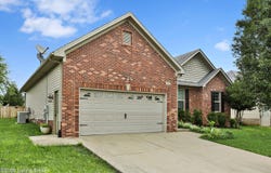 1623 Overlook Cir, Shelbyville, KY 40065