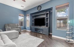 4667 E COUNTY DOWN Drive, Chandler, AZ 85249