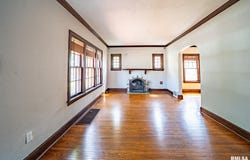 418 W LAWNDALE Avenue, Peoria, IL 61604
