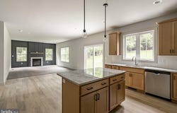 105 LAKE ROAD, ELIZABETHTOWN, PA 17022