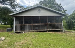 3774 Walnut Circle, Flemington, MO 65650