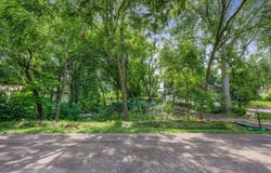 1984 Prosperity Road N, Maplewood, MN 55109