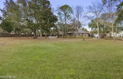 2617 Shelby Lane, Ocean Springs, MS 39564
