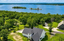 135 Dixie Cove, Eufaula, OK 74432