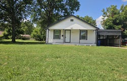 427 E BJ Tunnel Boulevard, Miami, OK 74354