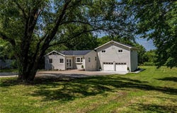 30123 171st Street, Leavenworth, KS 66048