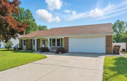 704 S Dewey Street, Auburn, IN 46706