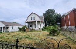 111 W Walnut Street, Columbus, KS 66725