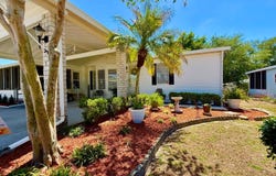 618 Klickety Klak Lane, Valrico, FL 33594