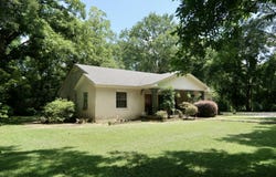 2340 Mt Carmel Ave., Prentiss, MS 39474