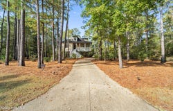 242 River Woods Drive, Wallace, NC 28466