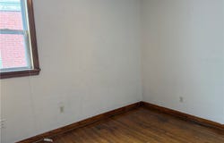 224 S 5th St, Jeannette, PA 15644