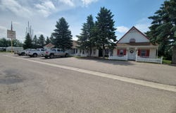 104 & 106 US-Highway 2 SW, Rugby, ND 58368