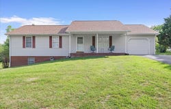 4110 Flatwoods Rd, Elliston, VA 24087