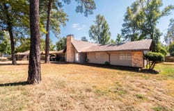 2705 Parnell Rd, El Dorado, AR 71730